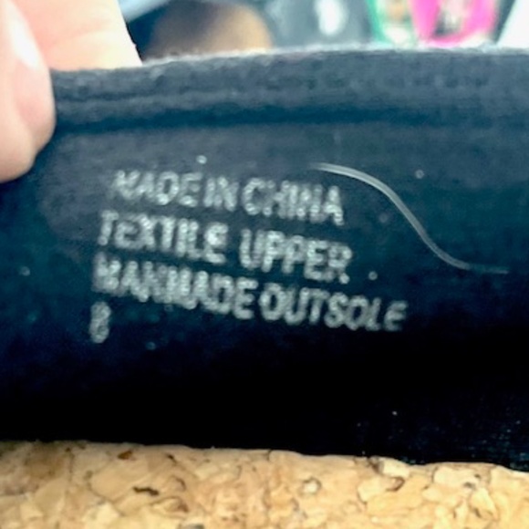 The Sak Black Bright color design Slip On Boho Shoes. Size 8 - Picture 7 of 8